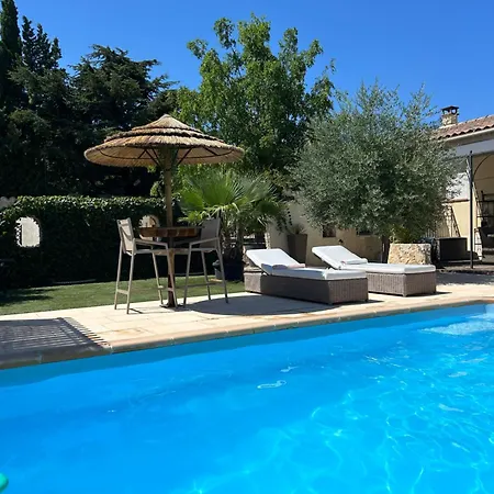 Duplex Meuble Avec Vue Sur Piscine Pont-Saint-Esprit