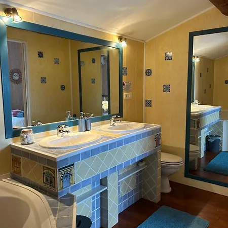 Appartement Duplex Meublé Avec Vue Sur Piscine Pont-Saint-Esprit
