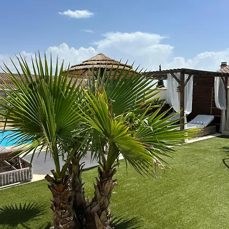 Duplex Meuble Avec Vue Sur Piscine *