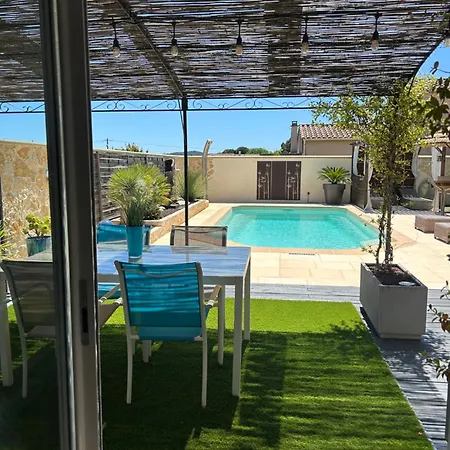 Апартаменты Duplex Meuble Avec Vue Sur Piscine Пон-Сент-Эспри